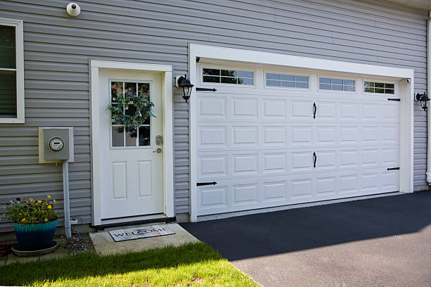 24/7 Emergency Garage Door Panel Replacement experts in Norfolk, VA